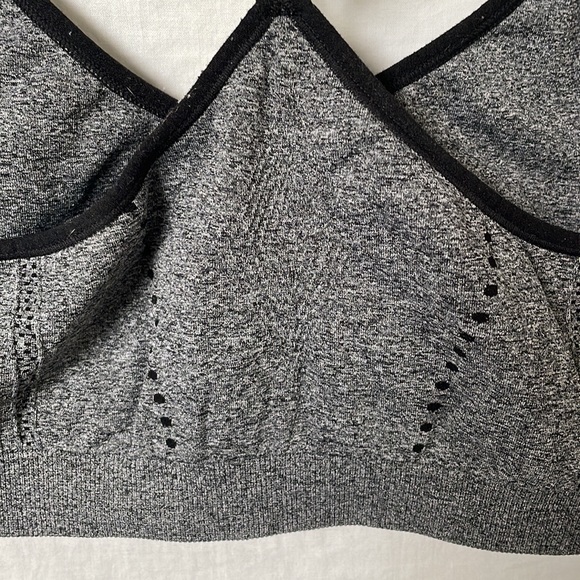 Gray Sports Bra Size M/L - Picture 4 of 7